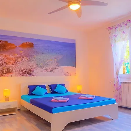 Apartment Luxury Art