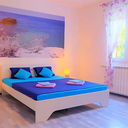 Luxury Art * Pula